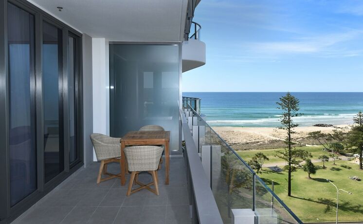 Imagen de la habitación del Hotel X Kirra Apartments. Foto 19