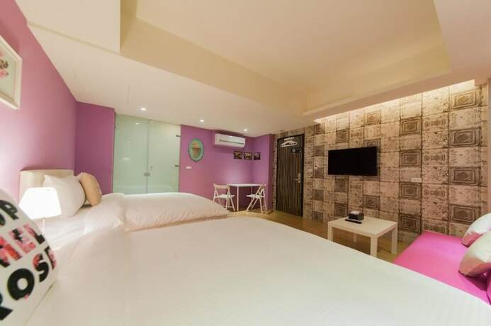 Imagen general del Hotel X Square. Foto 14