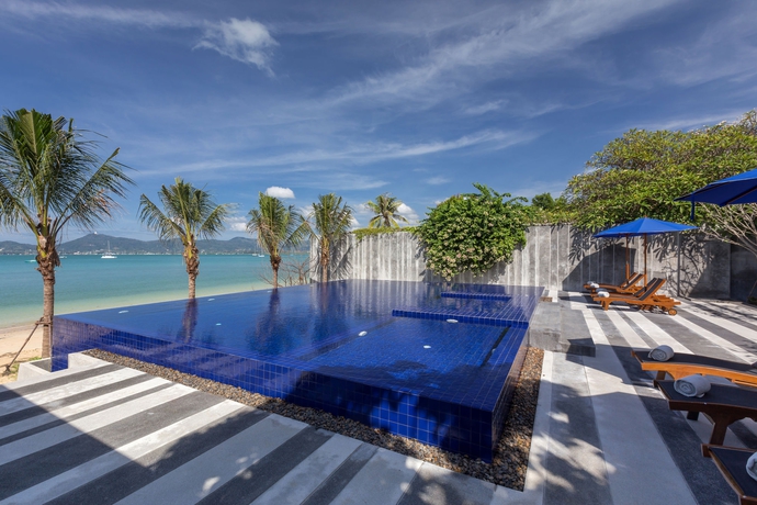 Imagen de la piscina del Hotel X10 Seaview Suites Panwa Beach. Foto 16