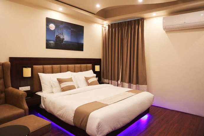 Imagen de la habitación del Hotel XCELSIOR HOTEL AND SPA. Foto 7