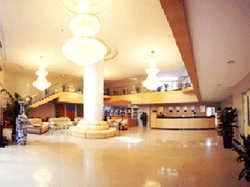 Imagen de los interiores del Hotel XINYANCHENG. Foto 4