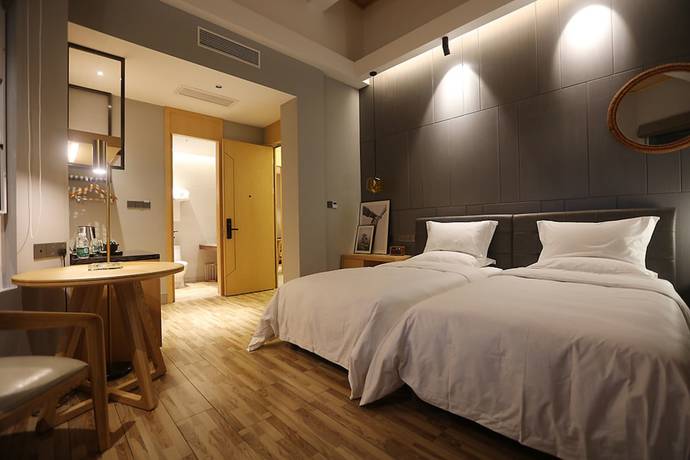 Imagen de la habitación del Hotel X-Times Lakeside. Foto 3
