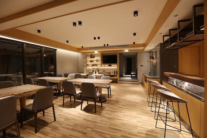 Imagen general del Hotel X-Times Lakeside. Foto 1