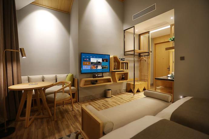 Imagen de la habitación del Hotel X-Times Lakeside. Foto 15