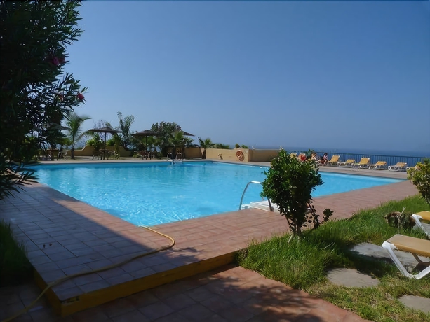 Imagen de la piscina del Hotel Xaguate. Foto 15