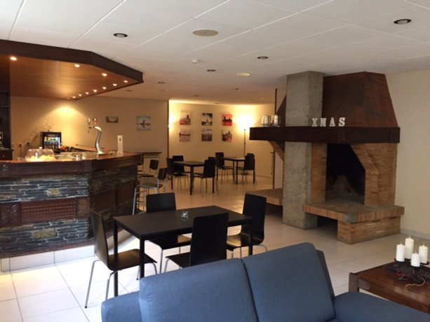 Imagen de los interiores del Hotel Xalet Besolí. Foto 12