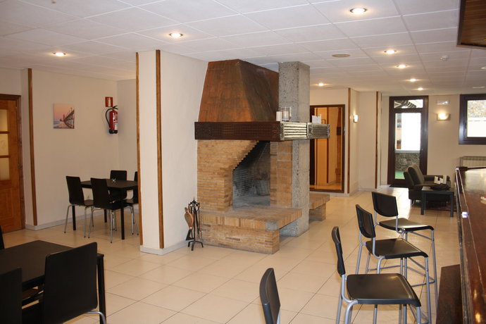 Imagen de los interiores del Hotel Xalet Besolí. Foto 14