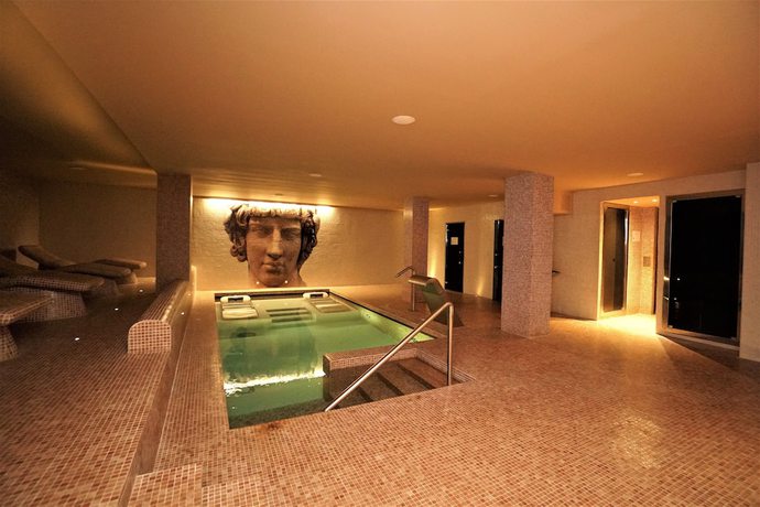 Imagen de la piscina del Hotel Xalet Bringue and Spa. Foto 27