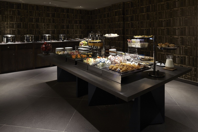 Imagen del bar/restaurante del Hotel Xanadu. Foto 5