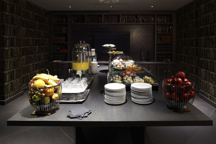 Imagen del bar/restaurante del Hotel Xanadu. Foto 6