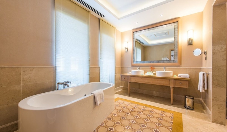 Imagen de la habitación del Hotel Xanadu Island. Foto 11