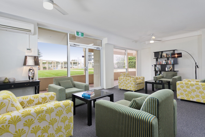 Imagen de los interiores del Hotel Xanadu Main Beach Resort. Foto 11