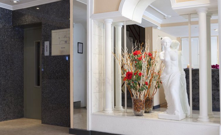 Imagen de los interiores del Hotel Xapala. Foto 6