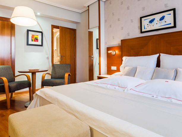 Imagen de la habitación del Hotel Xauen, Jaén. Foto 3