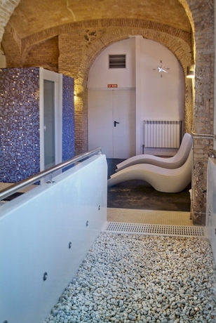 Imagen de la piscina del Hotel Xauen, Montanejos. Foto 16