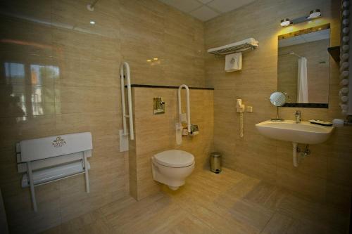 Imagen de la habitación del Hotel Xavin Wellness & Restaurant. Foto 8