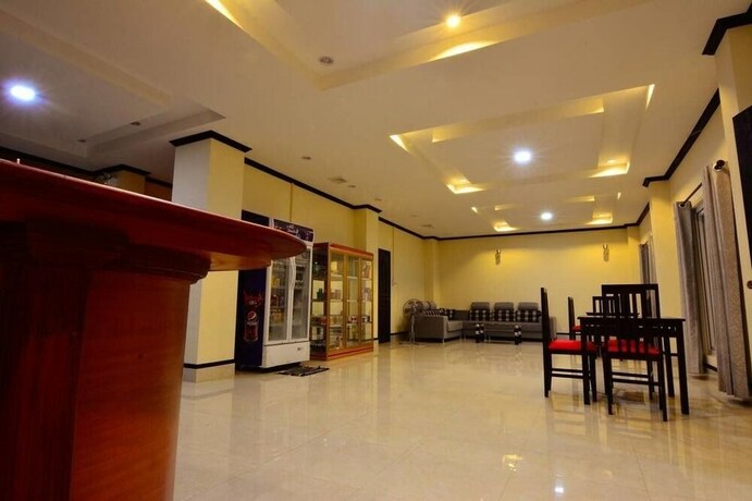 Imagen de los interiores del Hotel Xaychaleurn. Foto 15