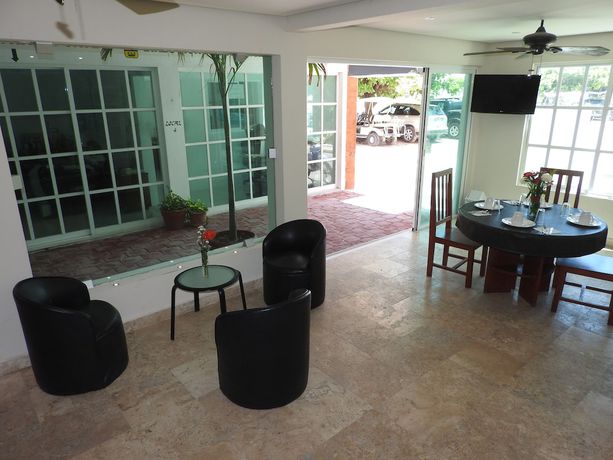 Imagen de los interiores del Hotel Xbulu-Ha. Foto 20