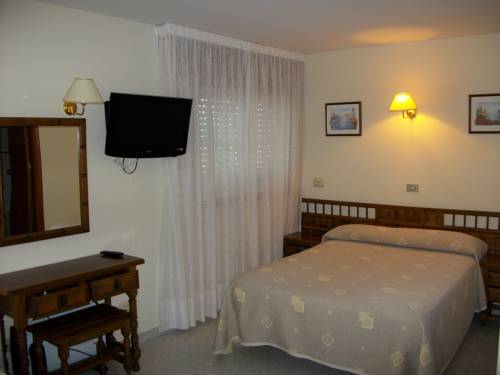 Imagen de la habitación del Hotel Xeito. Foto 7