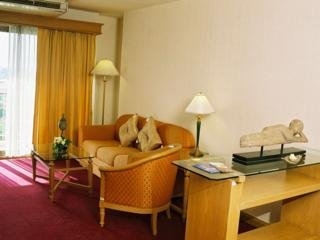 Imagen de la habitación del Hotel Xen Suites Bangkok. Foto 3
