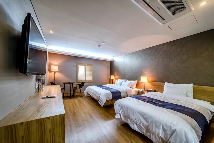 Imagen de la habitación del Hotel Xenia, Jeju. Foto 5