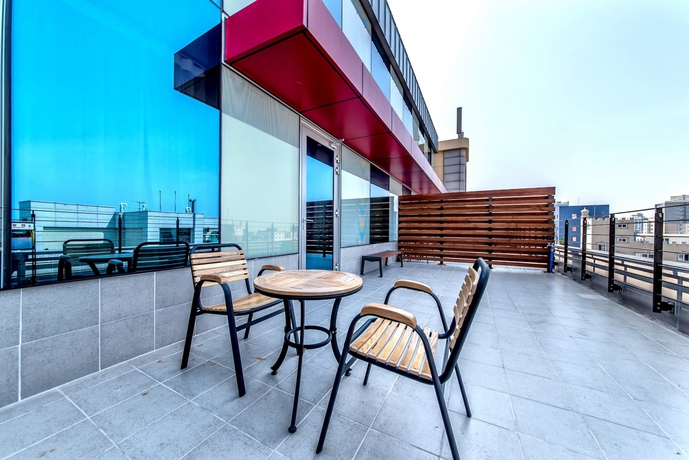Imagen de los exteriores del Hotel Xenia, Jeju. Foto 12
