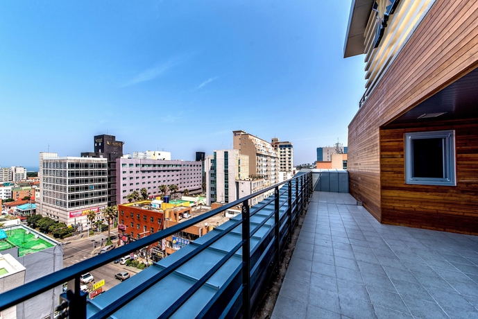 Imagen de los exteriores del Hotel Xenia, Jeju. Foto 13