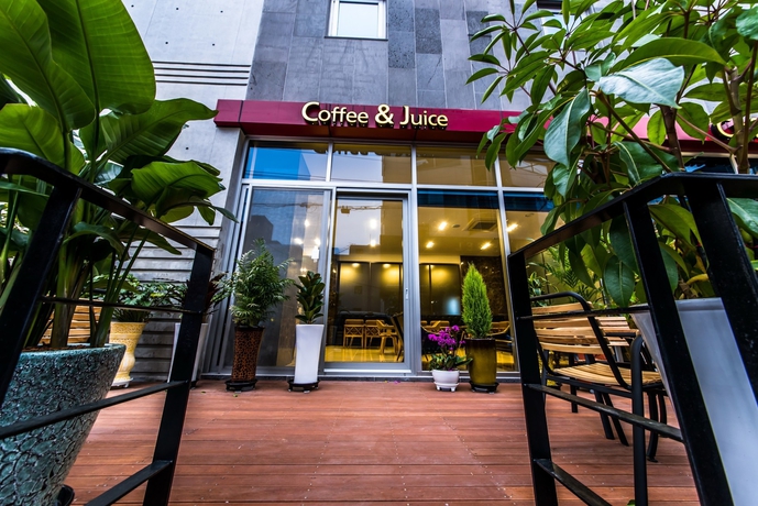 Imagen de los exteriores del Hotel Xenia, Jeju. Foto 14