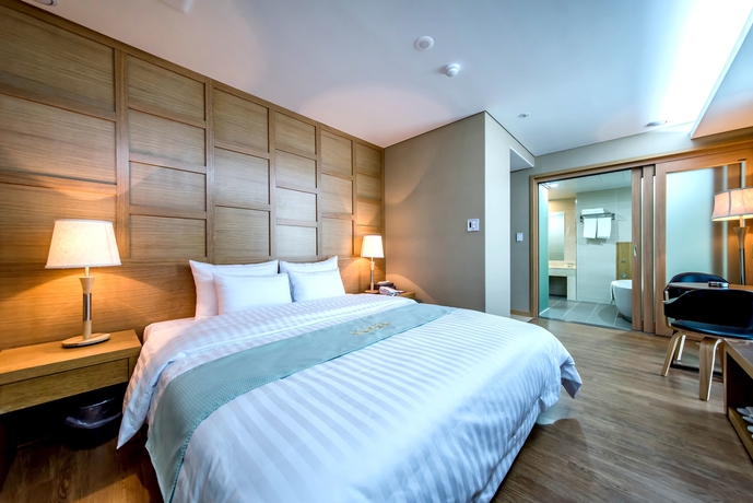 Imagen de la habitación del Hotel Xenia, Jeju. Foto 9