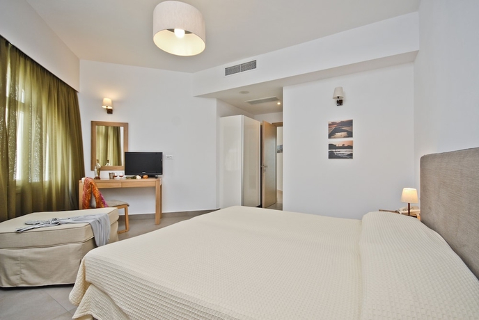 Imagen de la habitación del Hotel Xenia, Naxos Ciudad. Foto 10
