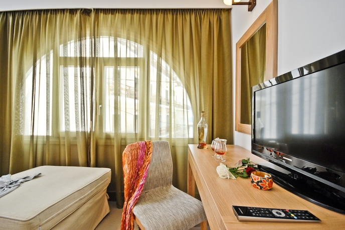 Imagen de la habitación del Hotel Xenia, Naxos Ciudad. Foto 15