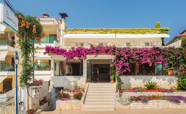 Imagen general del Hotel Xenios Loutra Village Beach. Foto 2