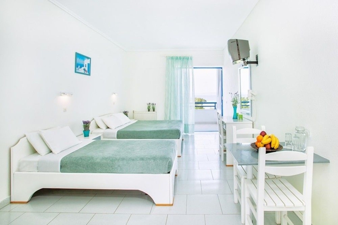 Imagen de la habitación del Hotel Xenios Port Marina. Foto 7