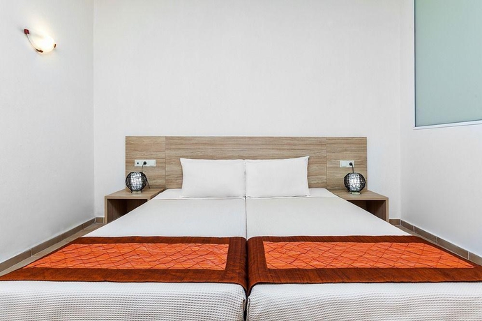 Imagen general del Hotel Xenios Possidi Paradise. Foto 12