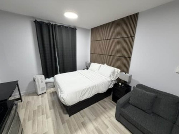 Imagen de la habitación del Hotel Xenios Suites. Foto 9