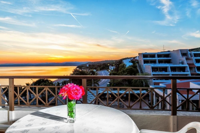 Imagen de la habitación del Hotel Xenios Theoxenia. Foto 6