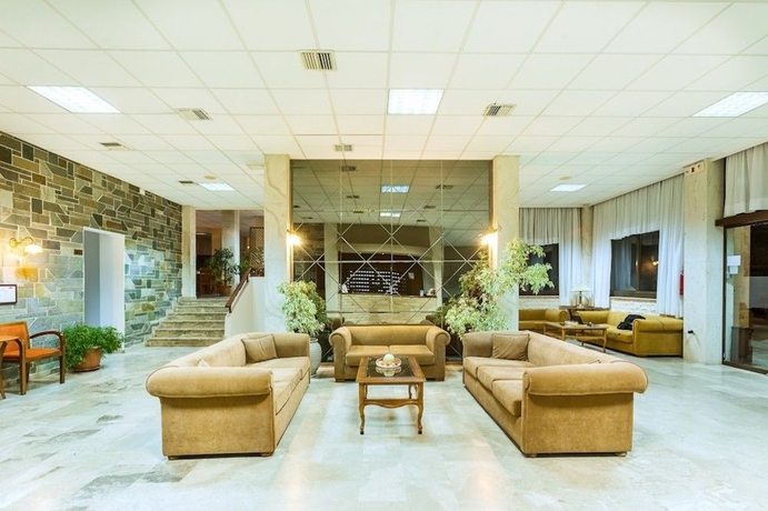 Imagen de los interiores del Hotel Xenios Theoxenia. Foto 12