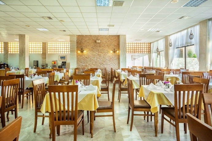 Imagen del bar/restaurante del Hotel Xenios Theoxenia. Foto 4