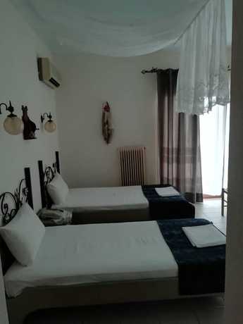 Imagen de la habitación del Hotel Xenios Zeus. Foto 14