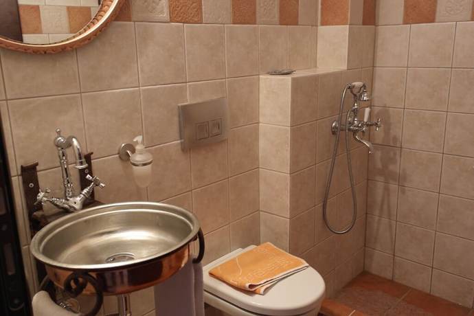 Imagen de la habitación del Hotel Xenios Zeus. Foto 18