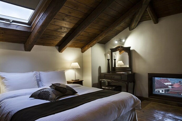 Imagen de la habitación del Hotel Xenonas Iresioni. Foto 13
