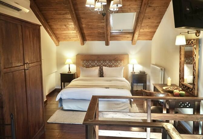 Imagen de la habitación del Hotel Xenonas Iresioni. Foto 16
