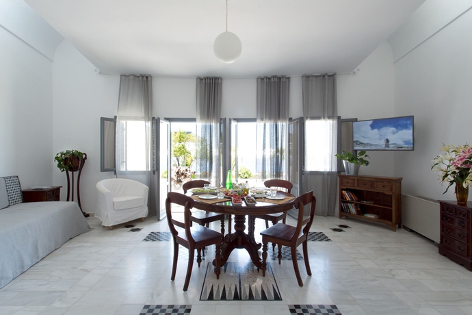 Imagen de los interiores del Hotel Xenones Filotera. Foto 10