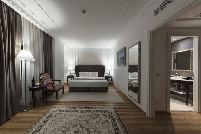 Imagen de la habitación del Hotel Xheko-Imperial. Foto 5