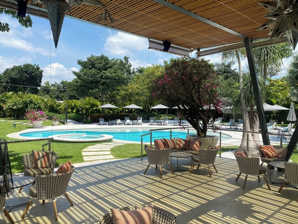 Imagen de los interiores del Hotel Xhiara. Foto 15