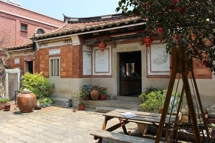 Imagen de los exteriores del Hotel Xia Xing Inn. Foto 30