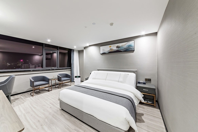 Imagen de la habitación del Hotel Xiamen Dongchen. Foto 7