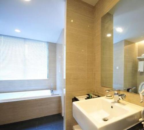 Imagen general del Hotel Xiamen Gulangyu Heitan. Foto 1