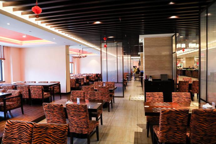 Imagen del bar/restaurante del Hotel Xiamen Lingling. Foto 2