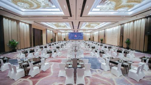 Imagen de los interiores del Hotel Xiamen Marriott Haicang. Foto 6